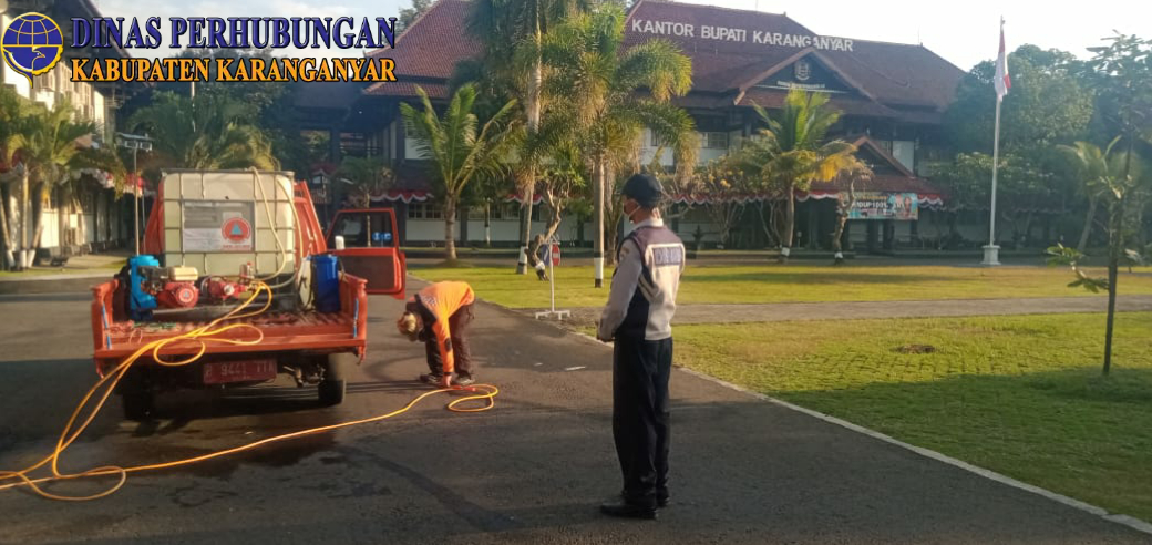 Giat Pengaturan Lalu Lintas di Kawasan Penyemprotan Disinfektan